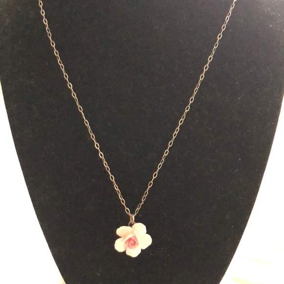 Elegant Pink Rose Pendant Necklace - Picture 1 of 4